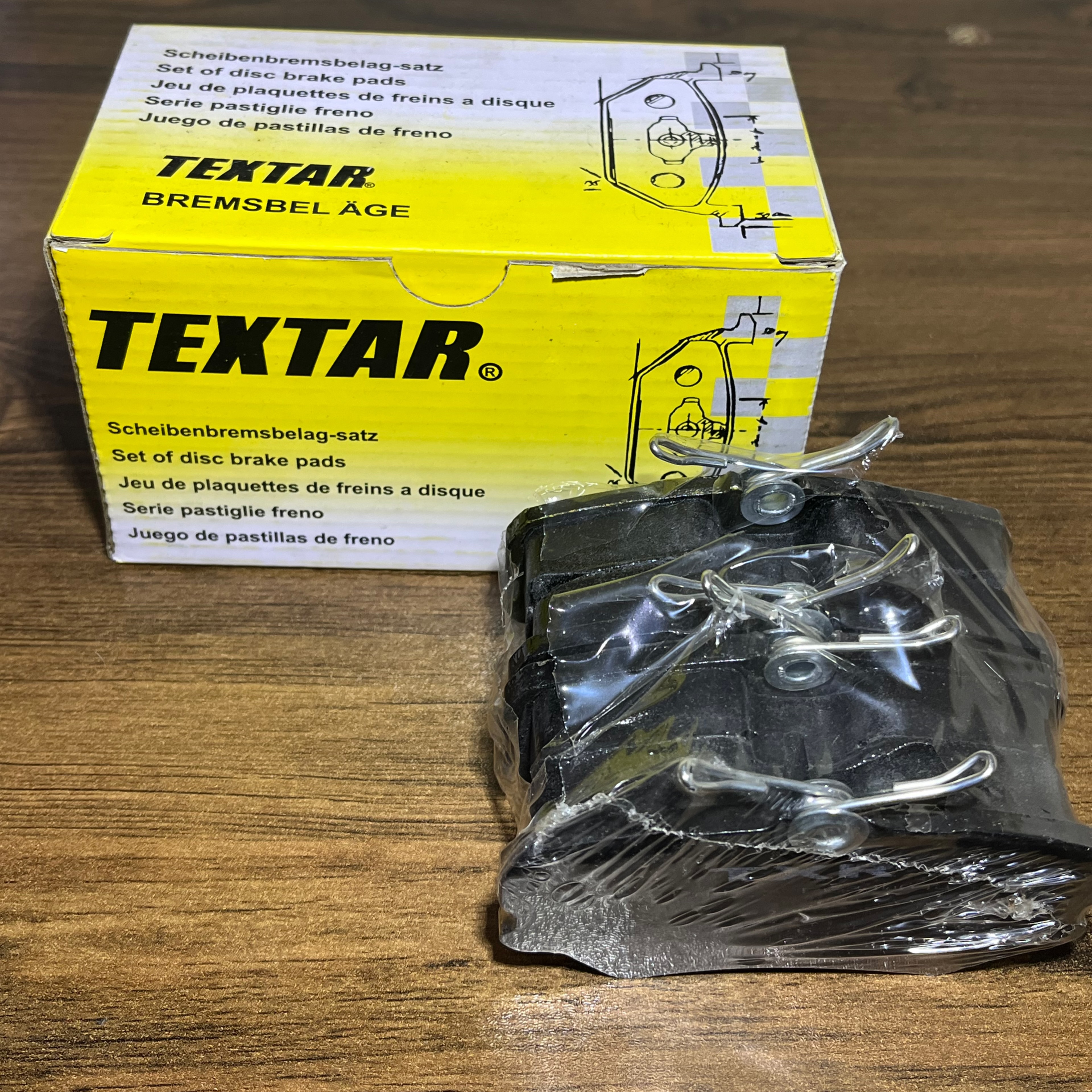 لنت ترمز جلو پژو ۴۰۵ تکستار Textar